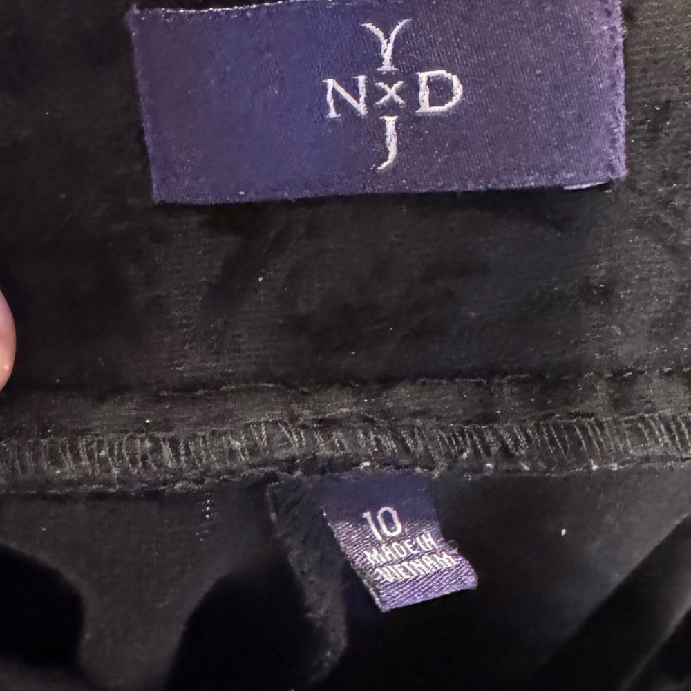 NYDJ Black Patterned Pants - 10 ❤️ - Picture 3 of 4